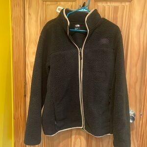 Men’s North face fleece size large. Heavyweight NWOT